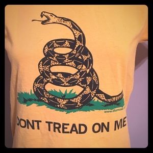 🐍Don’t Tread On Me Tee Shirt🐍